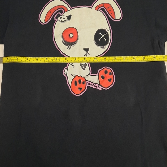 Alt bunny Graphic t-shirt - Picture 5 of 5